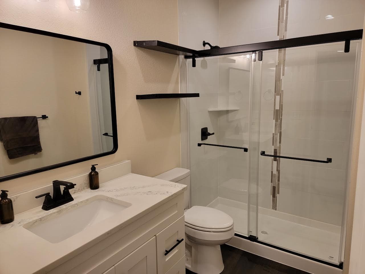 Bathrooms remodel by Fortune Homes