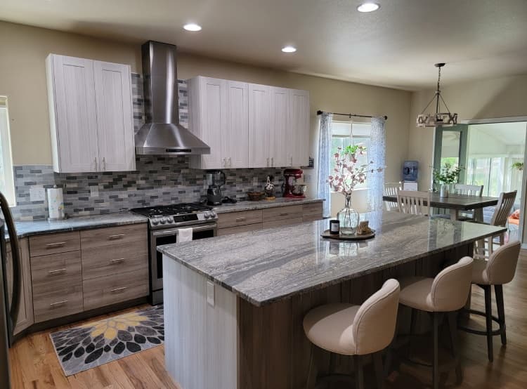 Kitchens remodel by Fortune Homes