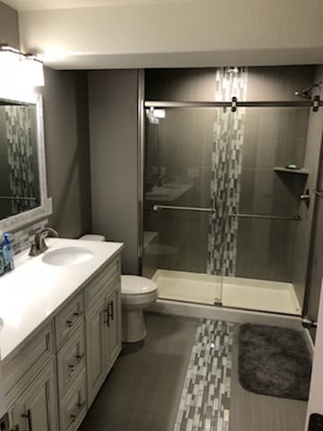Bathrooms remodel by Fortune Homes